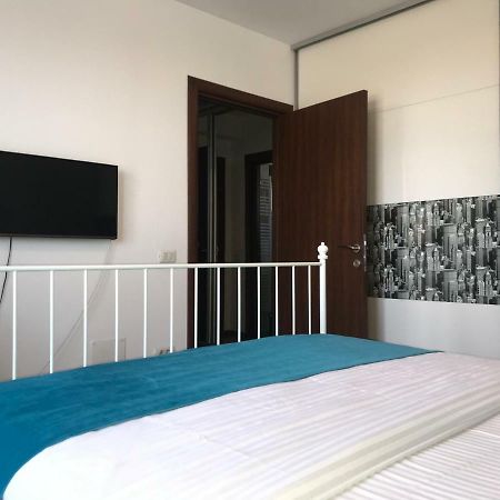 Pipera Lake View By Acme Rent Bukarest Exterior foto