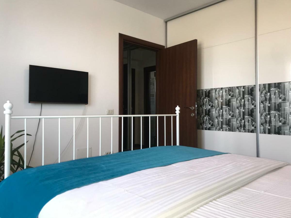 Pipera Lake View By Acme Rent Bukarest Exterior foto